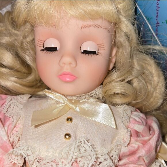 Madame Alexander doll Little Women Amy School 16″  - Picture 10 of 16